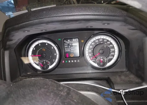 2021 Ram 1500 Classic Tradesman z USA, uszkodzony, nr VIN 1C6RR7FG8MS524184